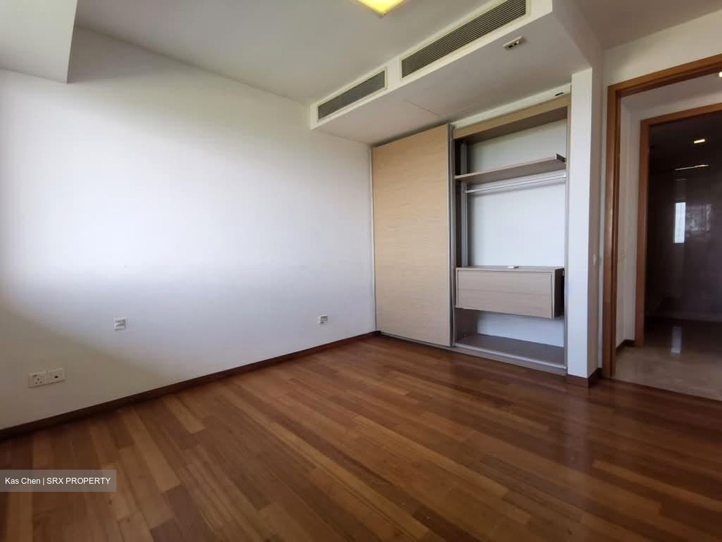 Marina Bay Residences (D1), Condominium #570193701